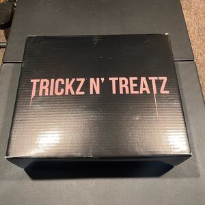 Lover’s Duet Platform Boots (Black) x Trickz N' Treatz